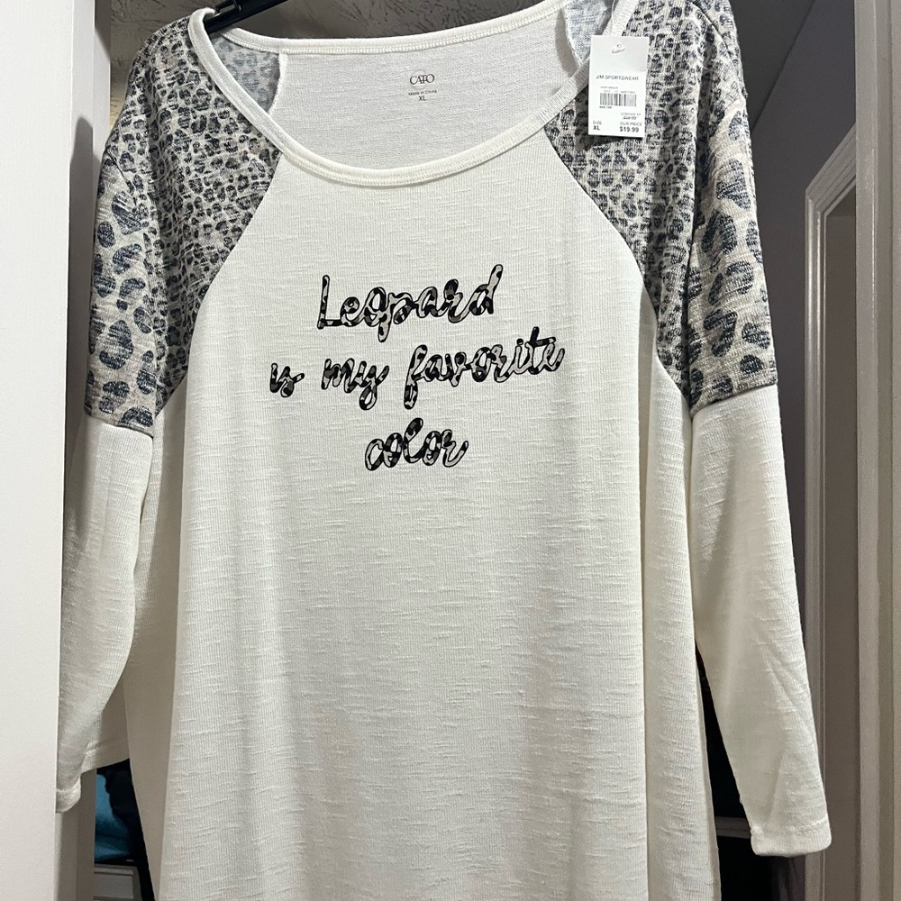 Never worn XL shirt